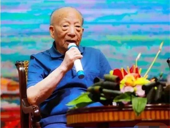 橫店經(jīng)驗(yàn)告訴你，特色小鎮(zhèn)應(yīng)該怎么去打造?